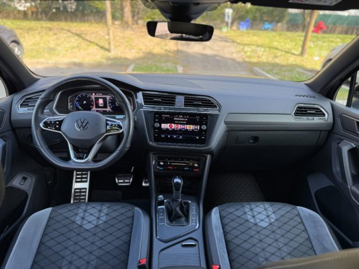 Volkswagen Tiguan 1.5 TSI 150 CV DSG ACT R-Line (9)