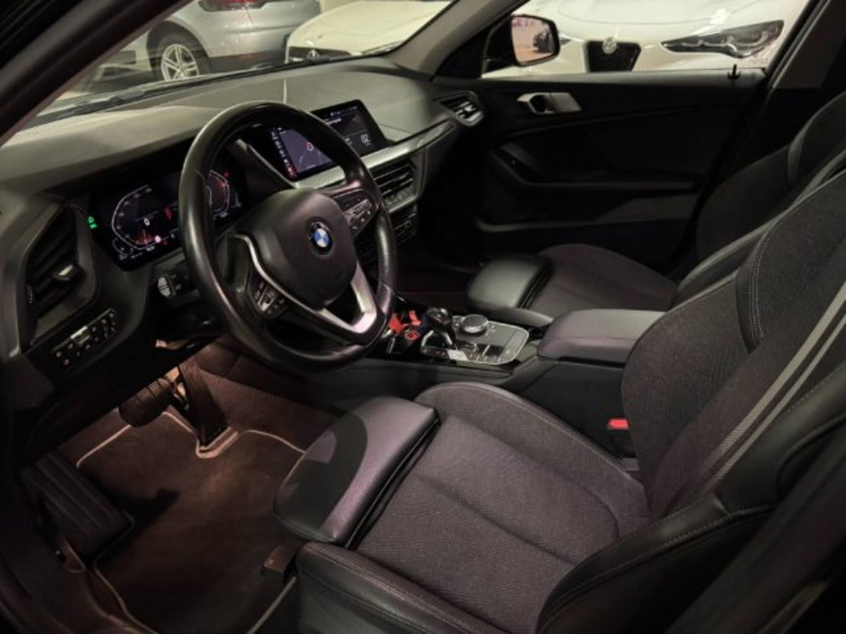 BMW Serie 1 116d 2.0 116CV cat 5 porte Attiva DPF (12)