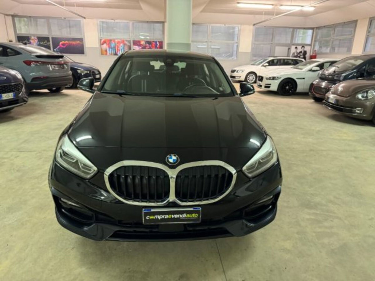 BMW Serie 1 116d 2.0 116CV cat 5 porte Attiva DPF (6)