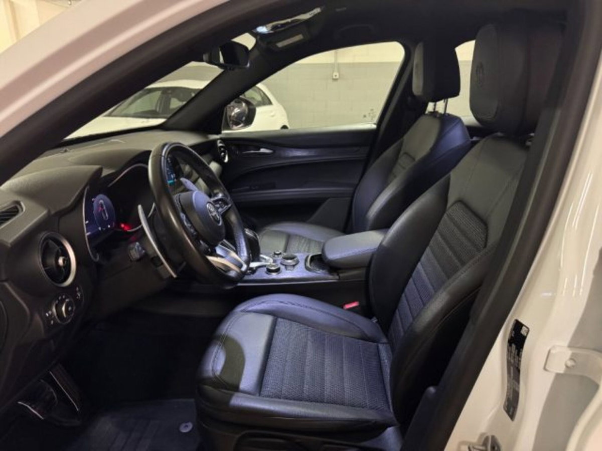 Alfa Romeo Stelvio Stelvio 2.2 Turbodiesel 210 CV AT8 Q4 Veloce (14)