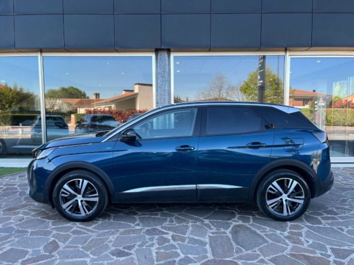 Peugeot 3008 Hybrid 225 e-EAT8 Allure (5)