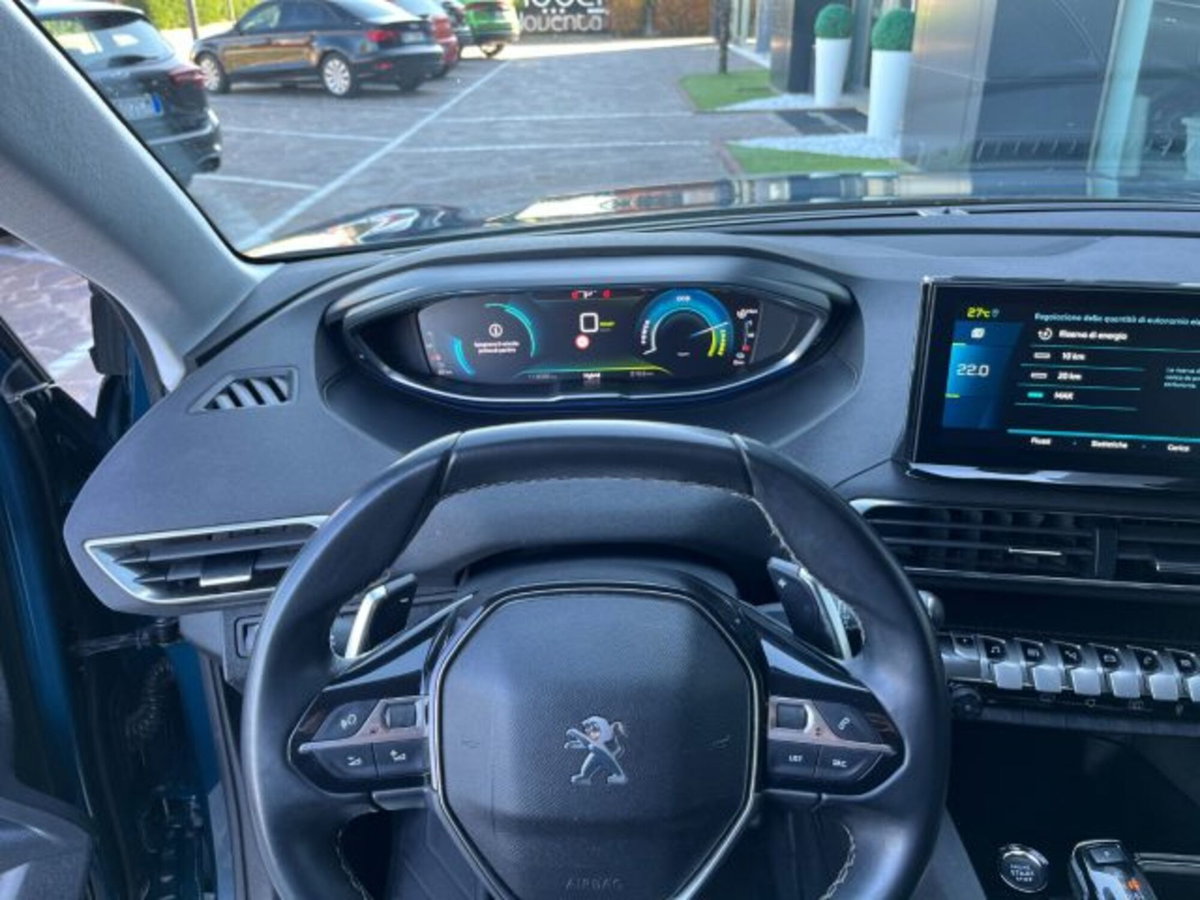 Peugeot 3008 Hybrid 225 e-EAT8 Allure (6)