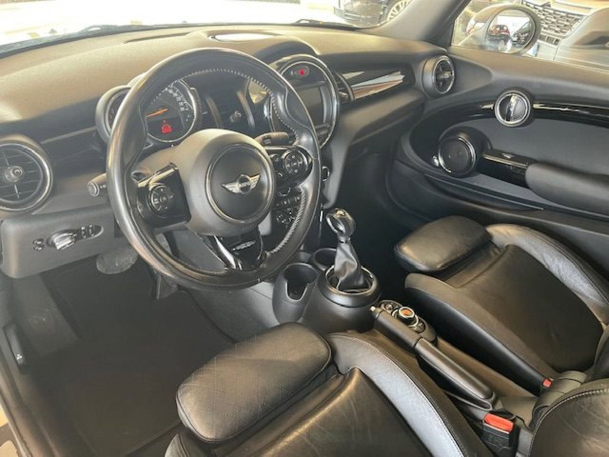 MINI Mini Cabrio 1.5 Cooper Cabrio (14)