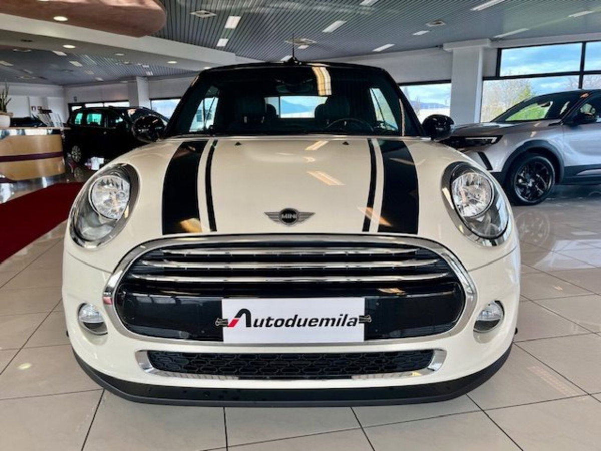 MINI Mini Cabrio 1.5 Cooper Cabrio (2)