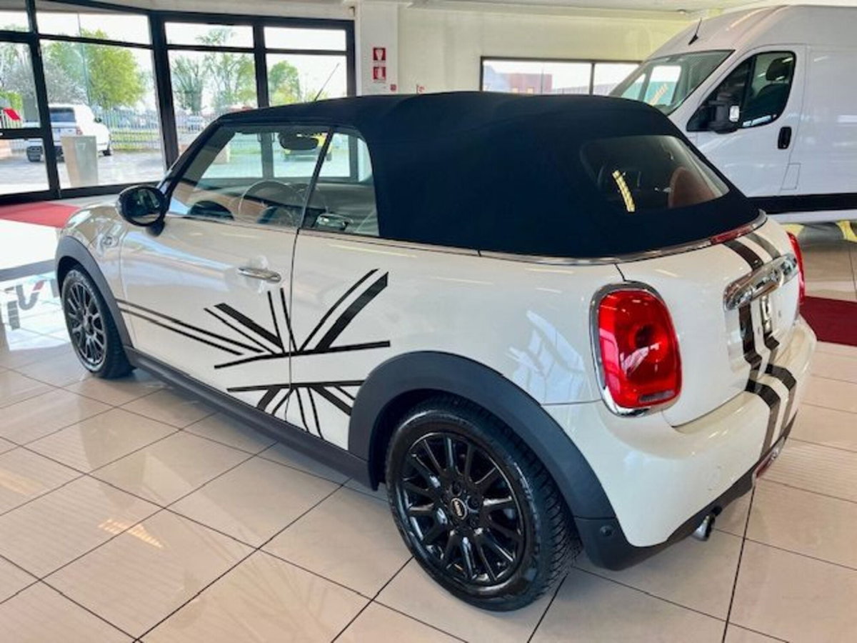 MINI Mini Cabrio 1.5 Cooper Cabrio (4)