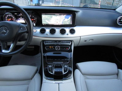 Mercedes-Benz Classe E Station Wagon 220 d 4Matic Auto Sport All-Terrain (19)