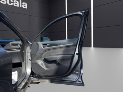 Renault Arkana Hybrid E-Tech 145 CV Engineered (17)