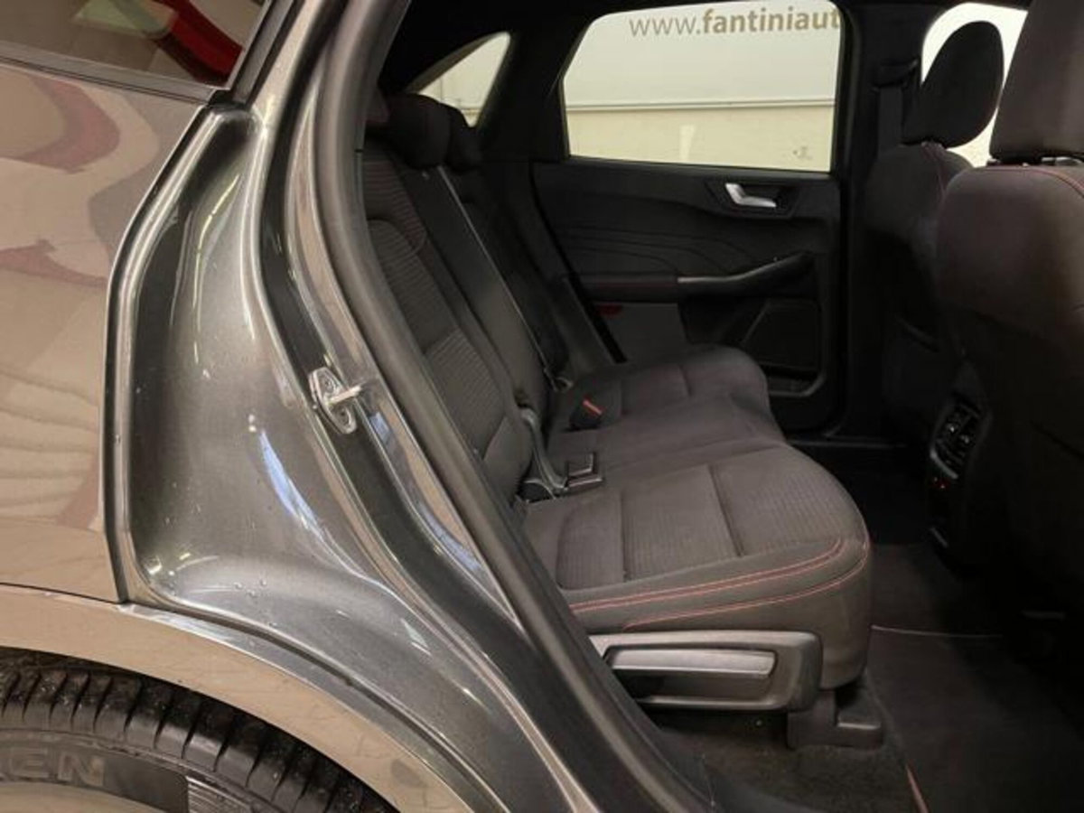 Ford Kuga 2.5 Plug In Hybrid 225 CV CVT 2WD ST-Line (11)
