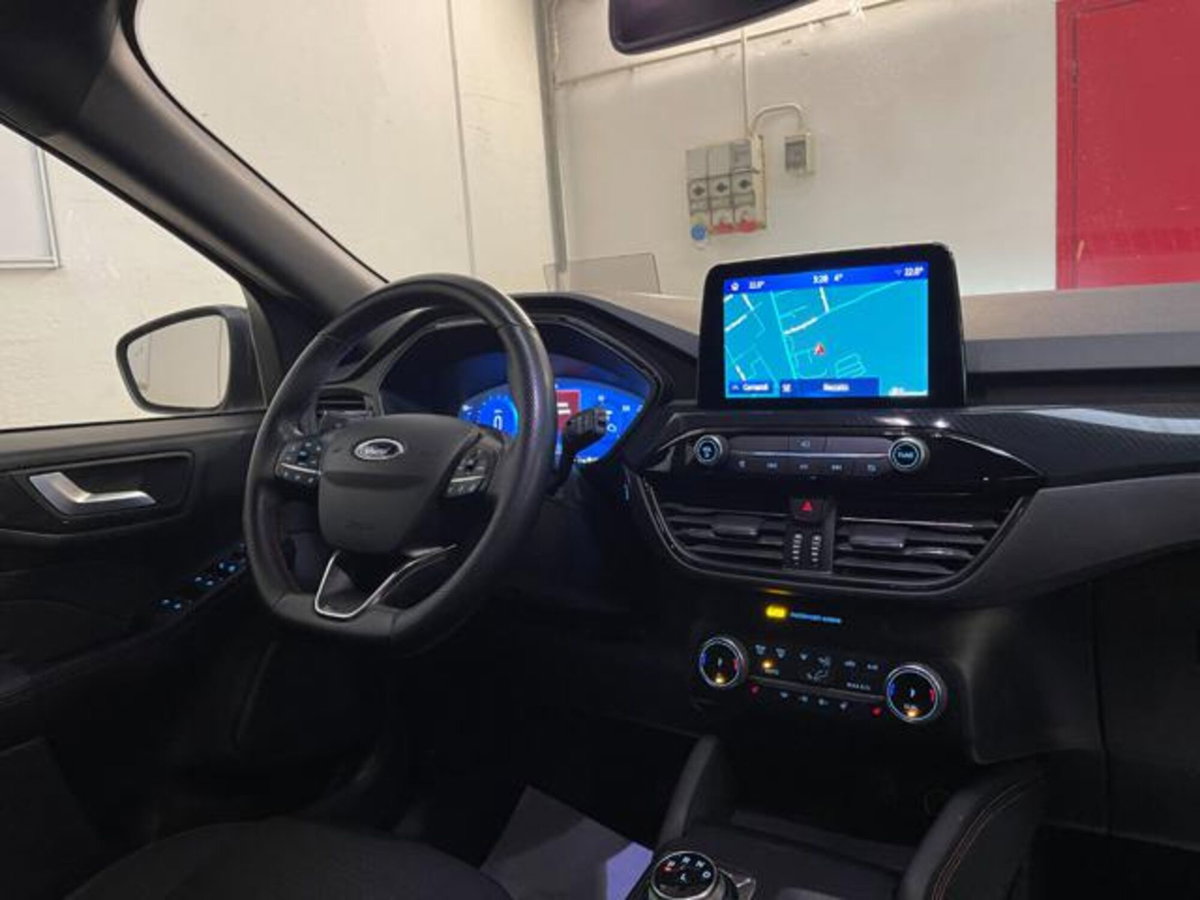 Ford Kuga 2.5 Plug In Hybrid 225 CV CVT 2WD ST-Line (12)