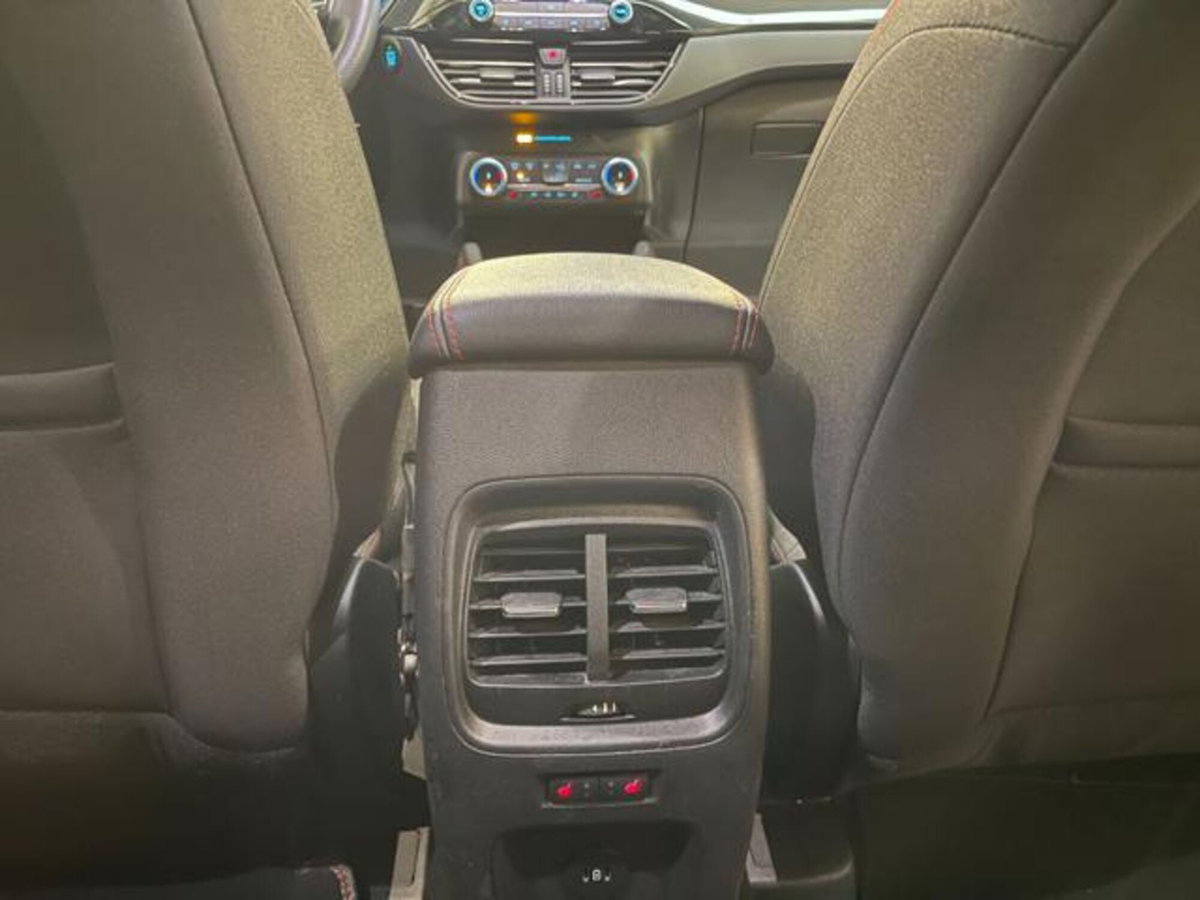 Ford Kuga 2.5 Plug In Hybrid 225 CV CVT 2WD ST-Line (13)