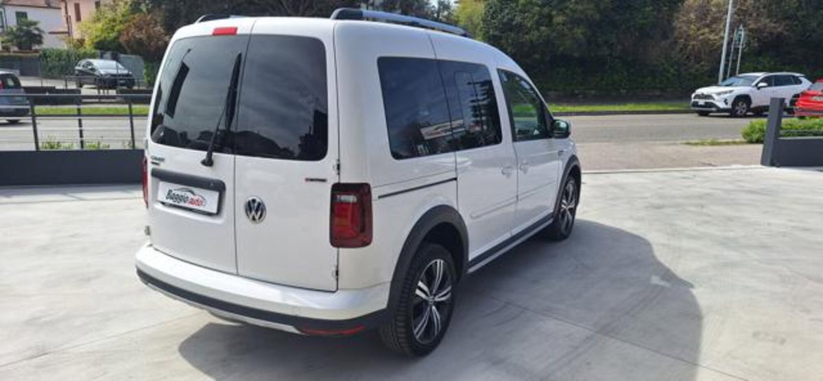 Volkswagen Caddy 2.0 TDI 122 CV 4MOTION Alltrack (13)
