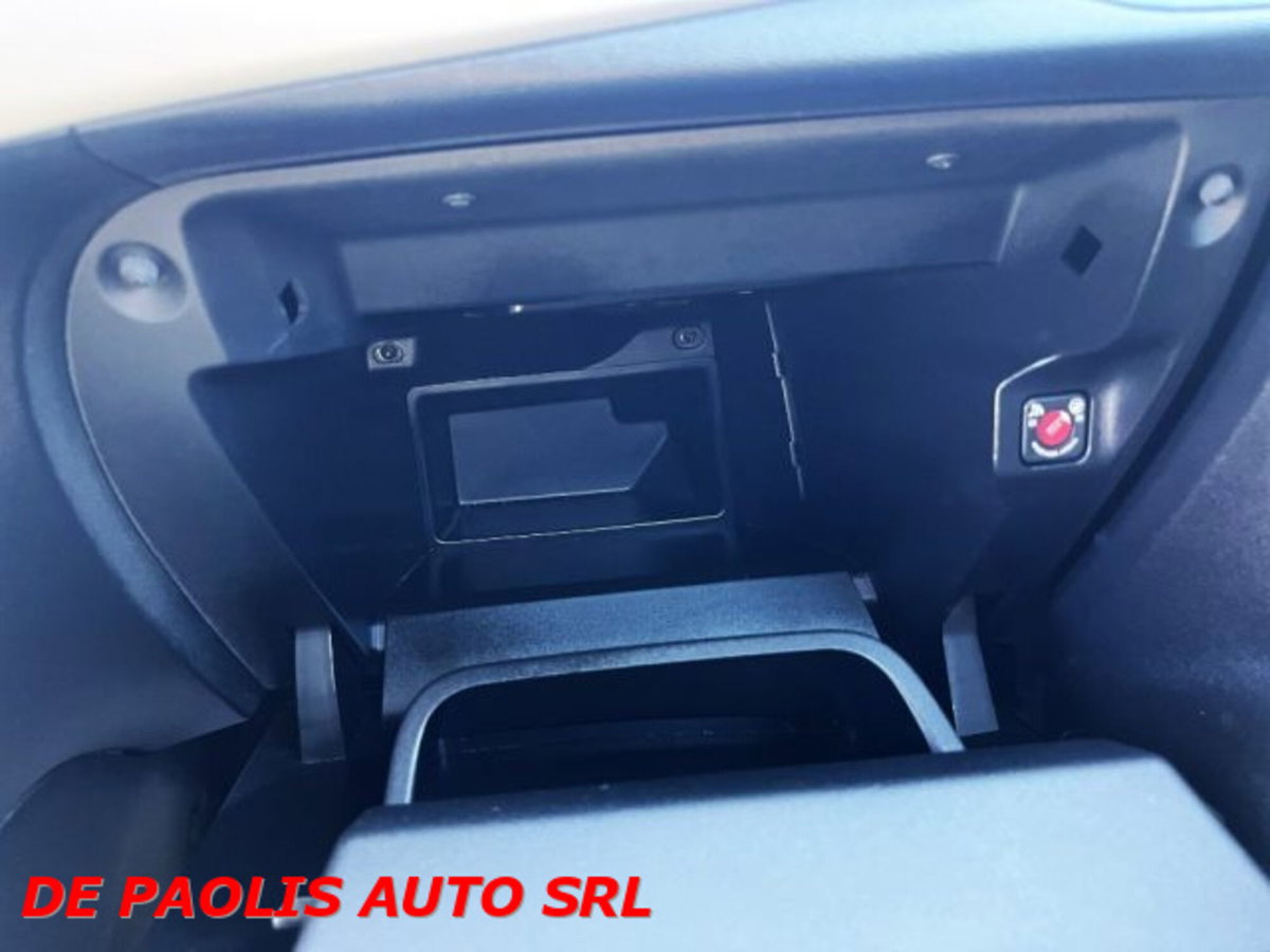 Opel Corsa 1.2 Edition (17)