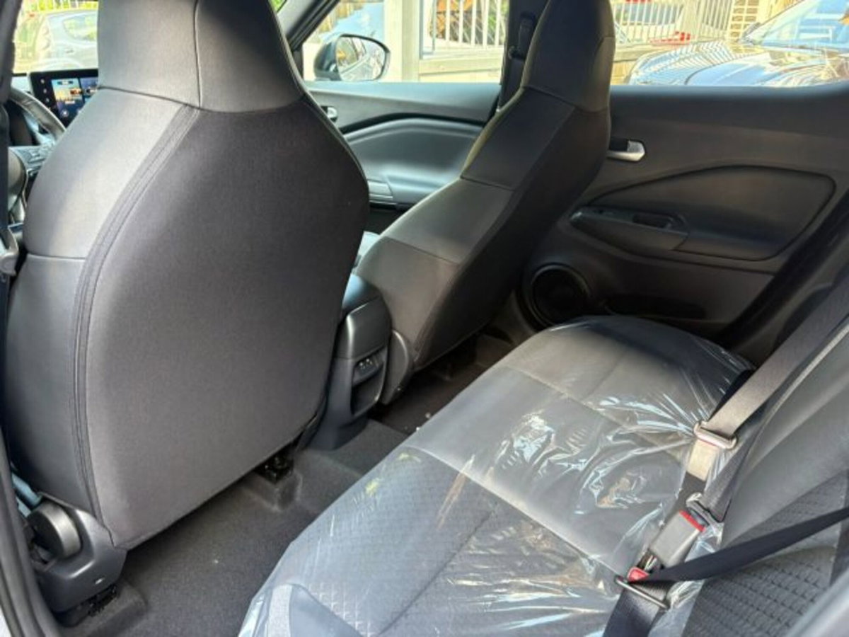 Nissan Juke 1.0 dig-t N-Connecta 114cv (15)