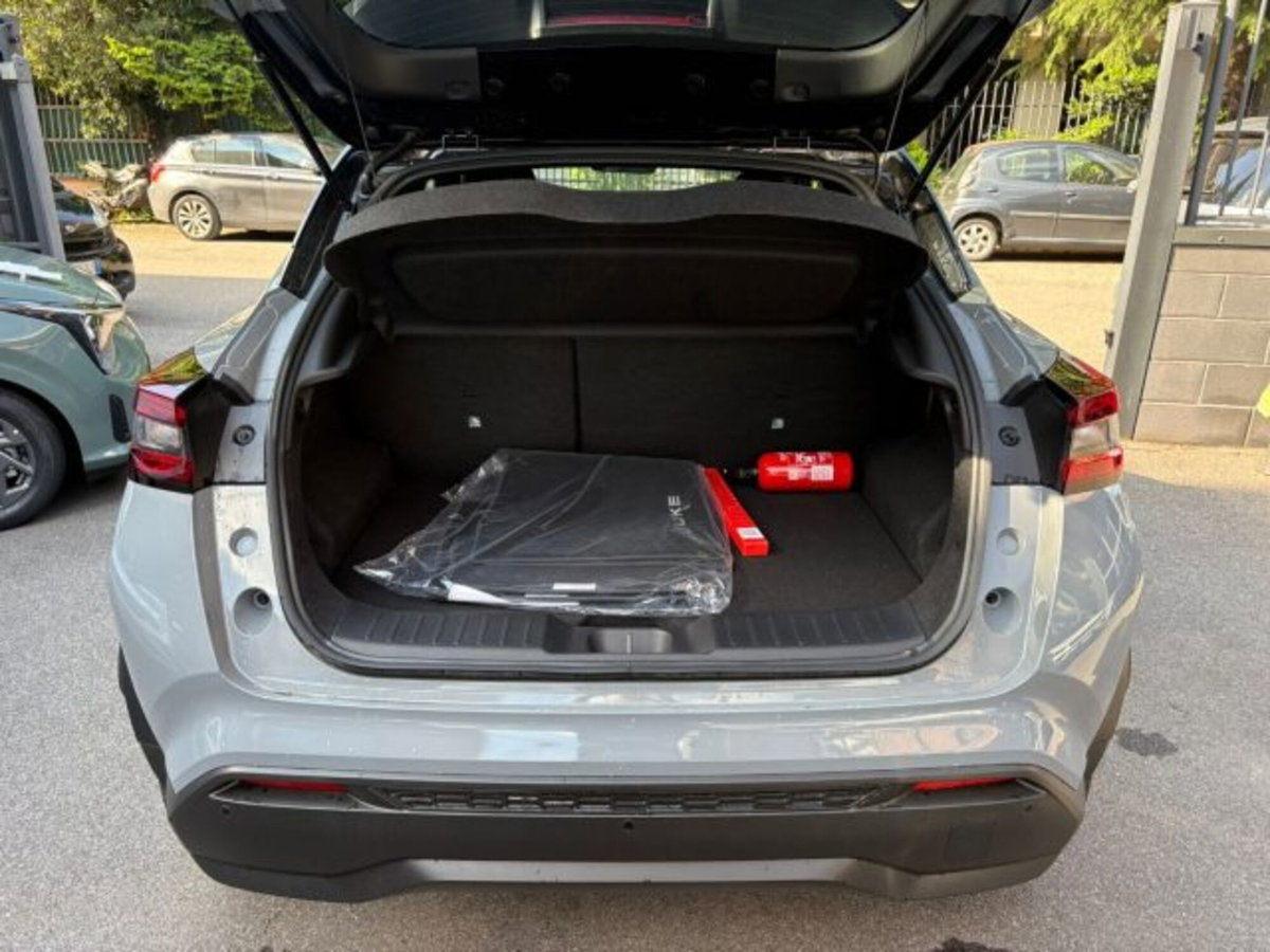 Nissan Juke 1.0 dig-t N-Connecta 114cv (17)