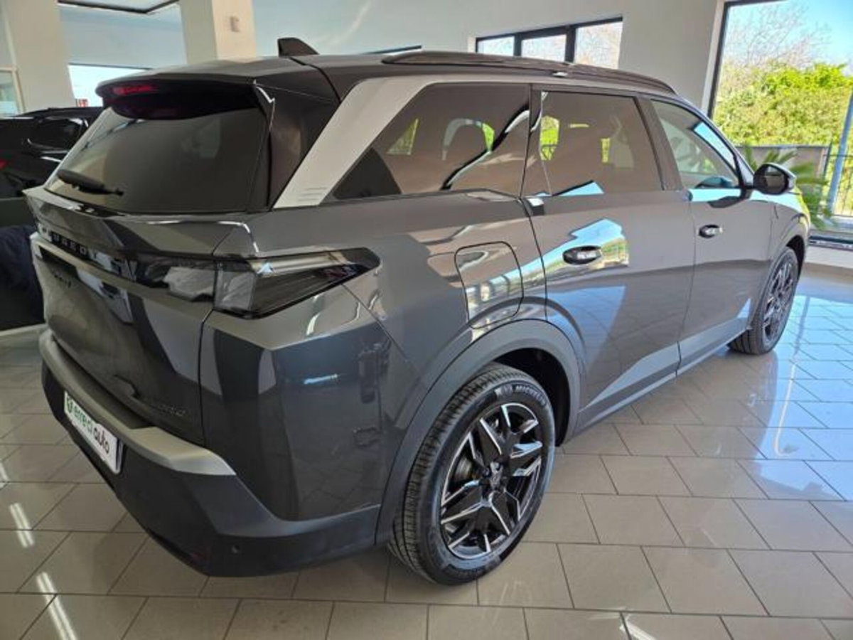 Peugeot 5008 1.2 hybrid GT 145cv 5p.ti e-dcs6 (15)