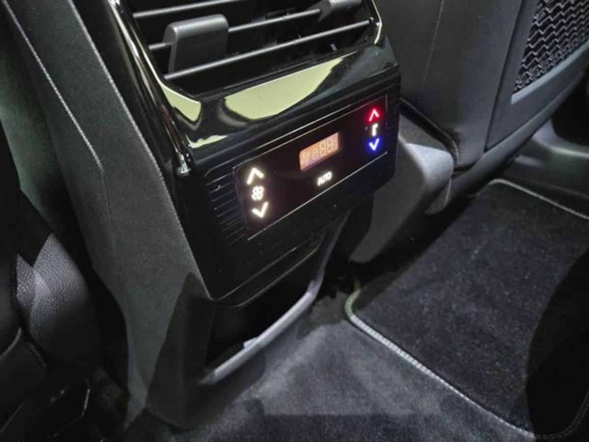 Peugeot 5008 1.2 hybrid GT 145cv 5p.ti e-dcs6 (18)