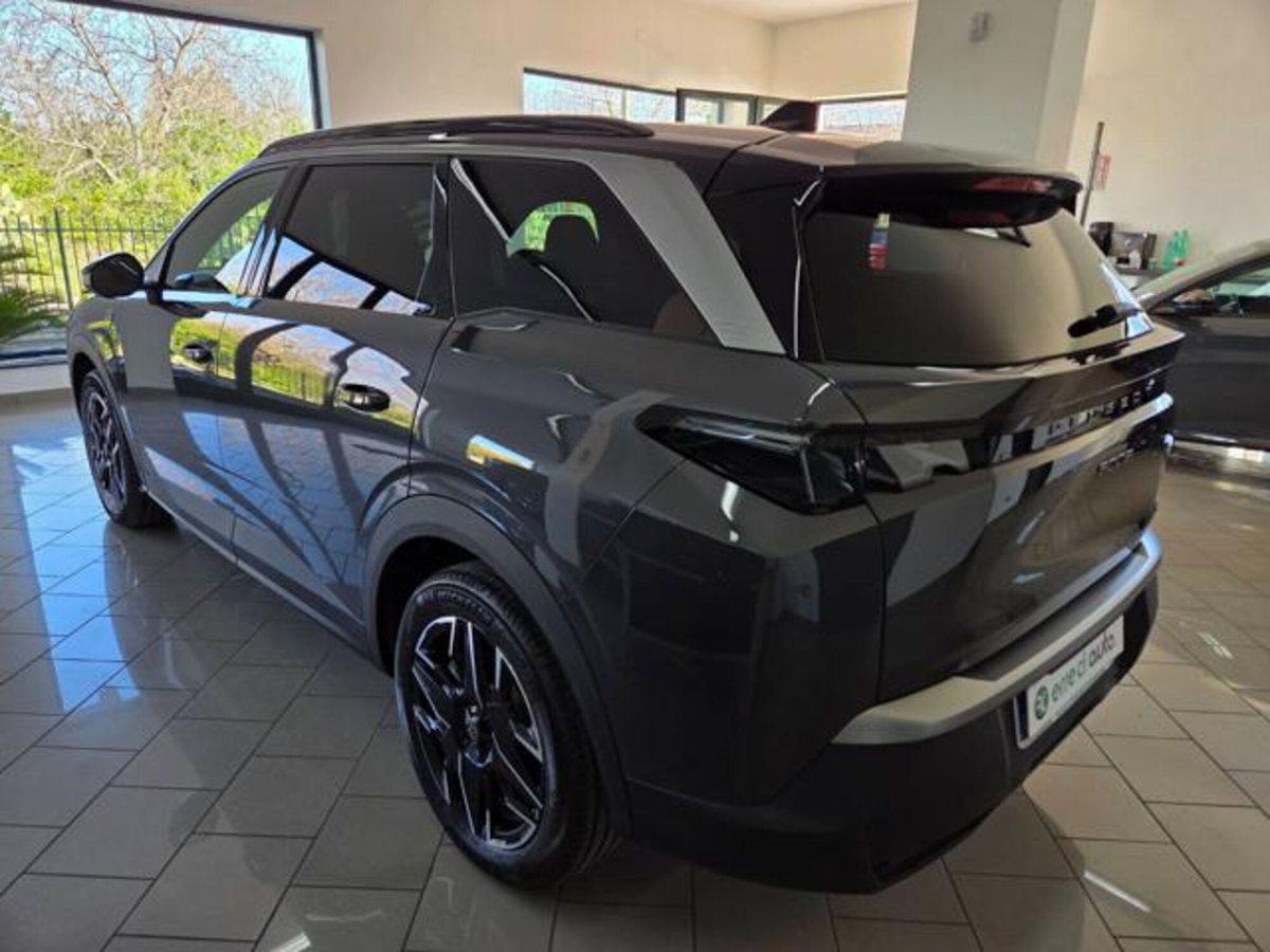 Peugeot 5008 1.2 hybrid GT 145cv 5p.ti e-dcs6 (4)