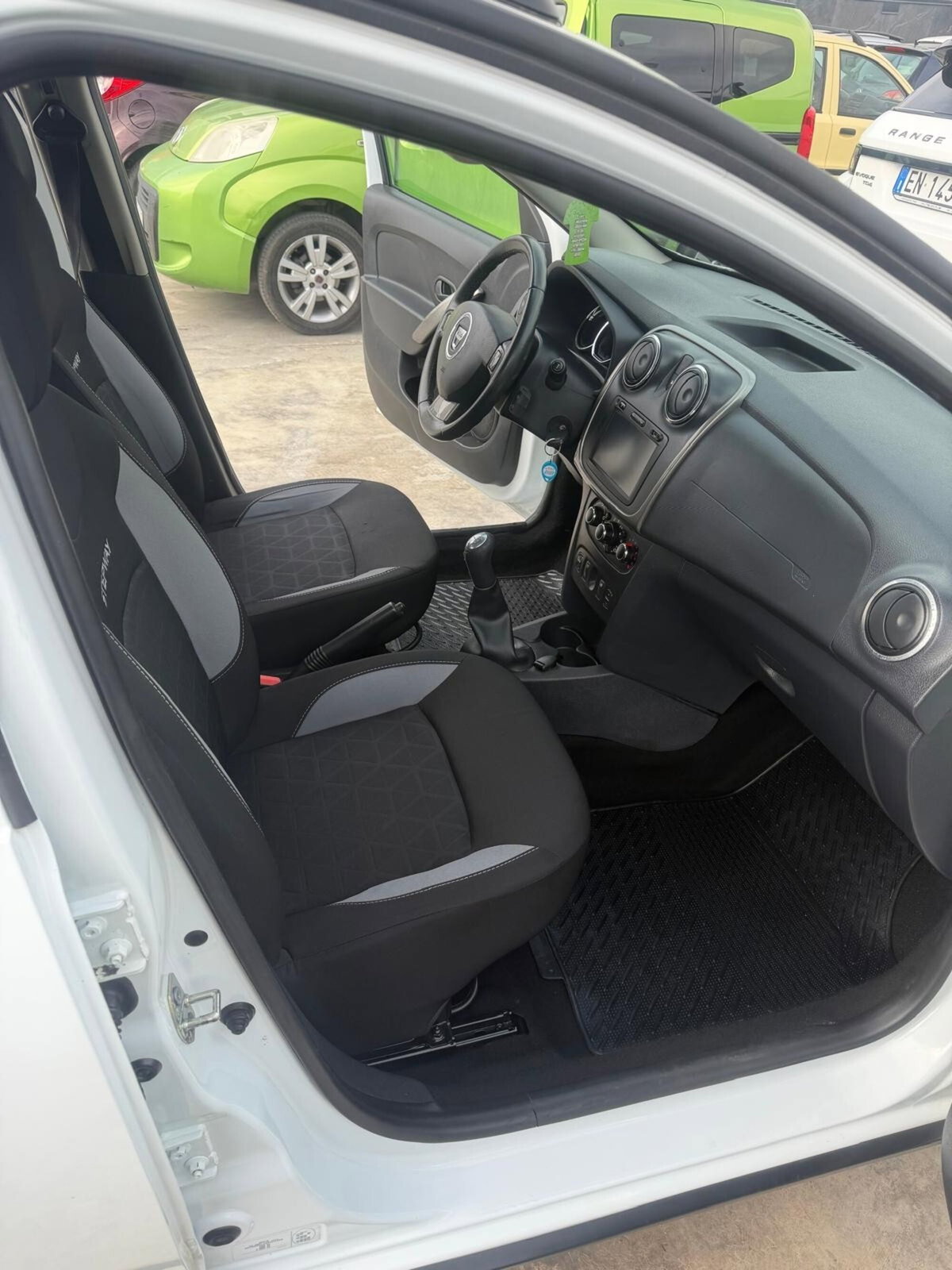 Dacia Sandero Stepway 1.5 dCi 8V 90CV Prestige (10)