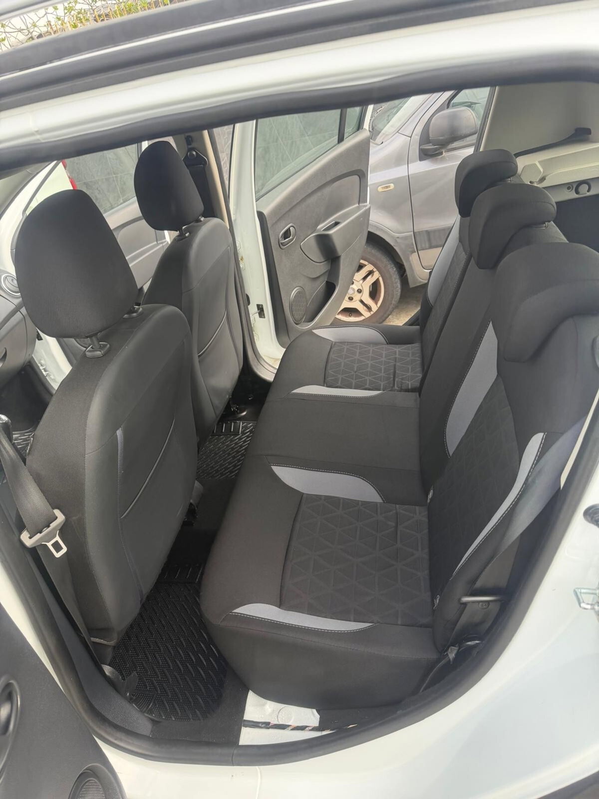 Dacia Sandero Stepway 1.5 dCi 8V 90CV Prestige (11)
