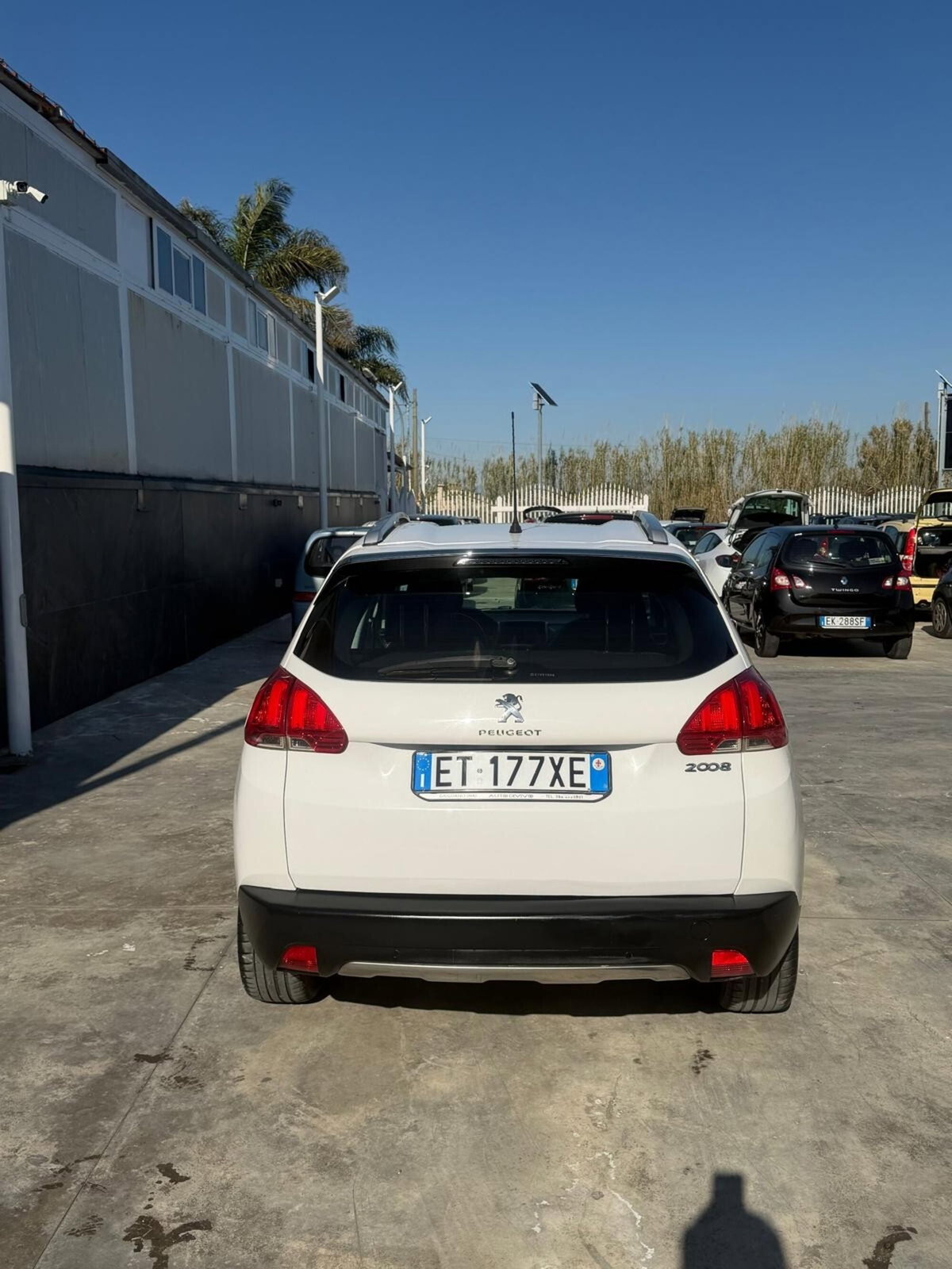 Peugeot 2008 e-HDi 92 CV Stop&Start Allure (5)