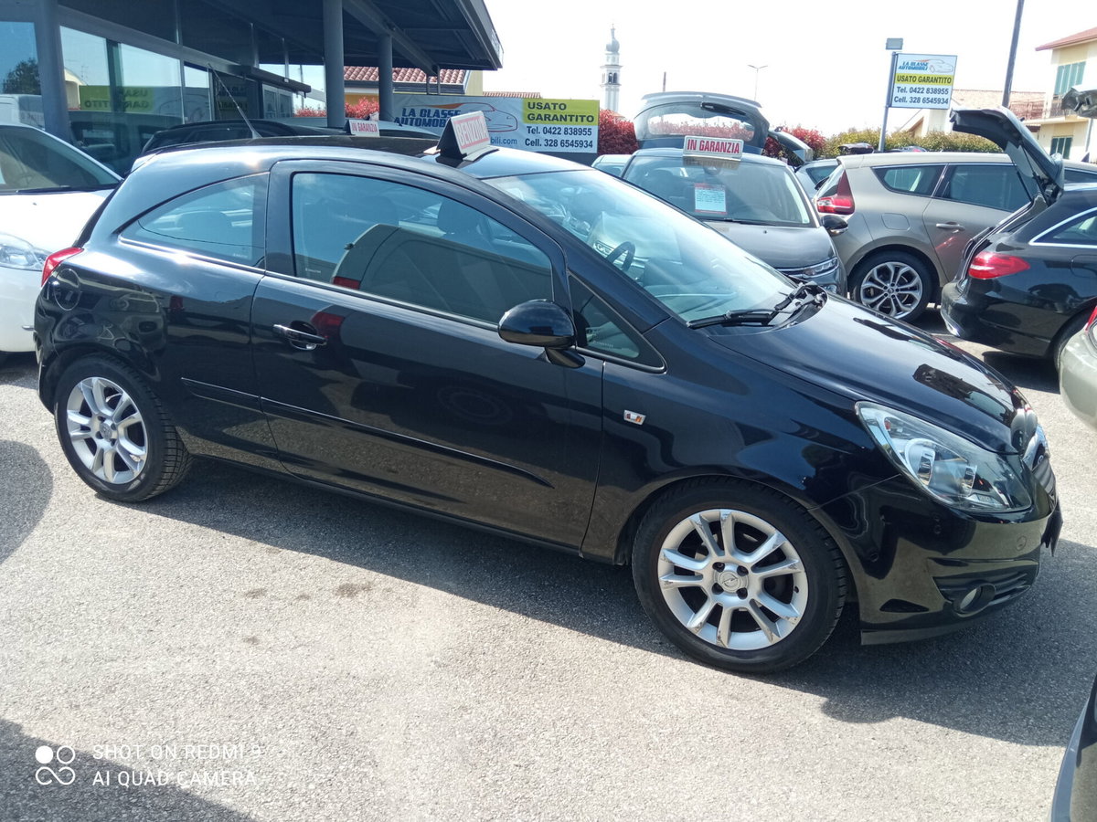 Opel Corsa 1.2 3 porte Sport