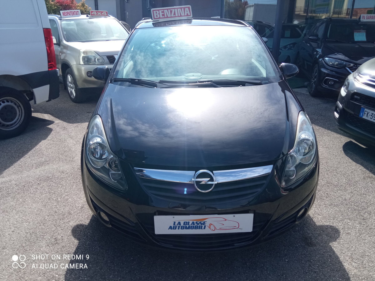 Opel Corsa 1.2 3 porte Sport (5)