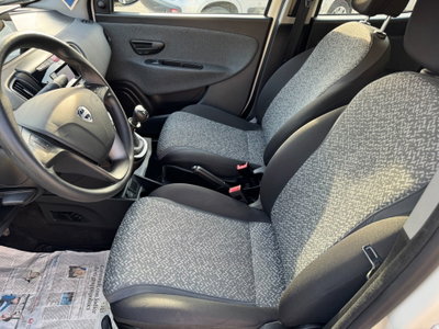 Lancia Ypsilon 1.2 69 CV 5 porte GPL Ecochic Gold (12)