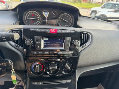 Lancia Ypsilon 1.2 69 CV 5 porte GPL Ecochic Gold (8)