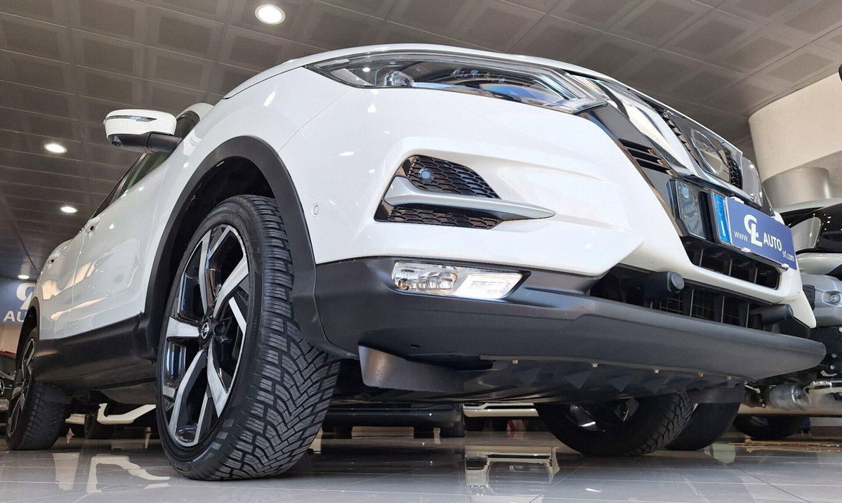 Nissan Qashqai 1.5 dCi Tekna (8)