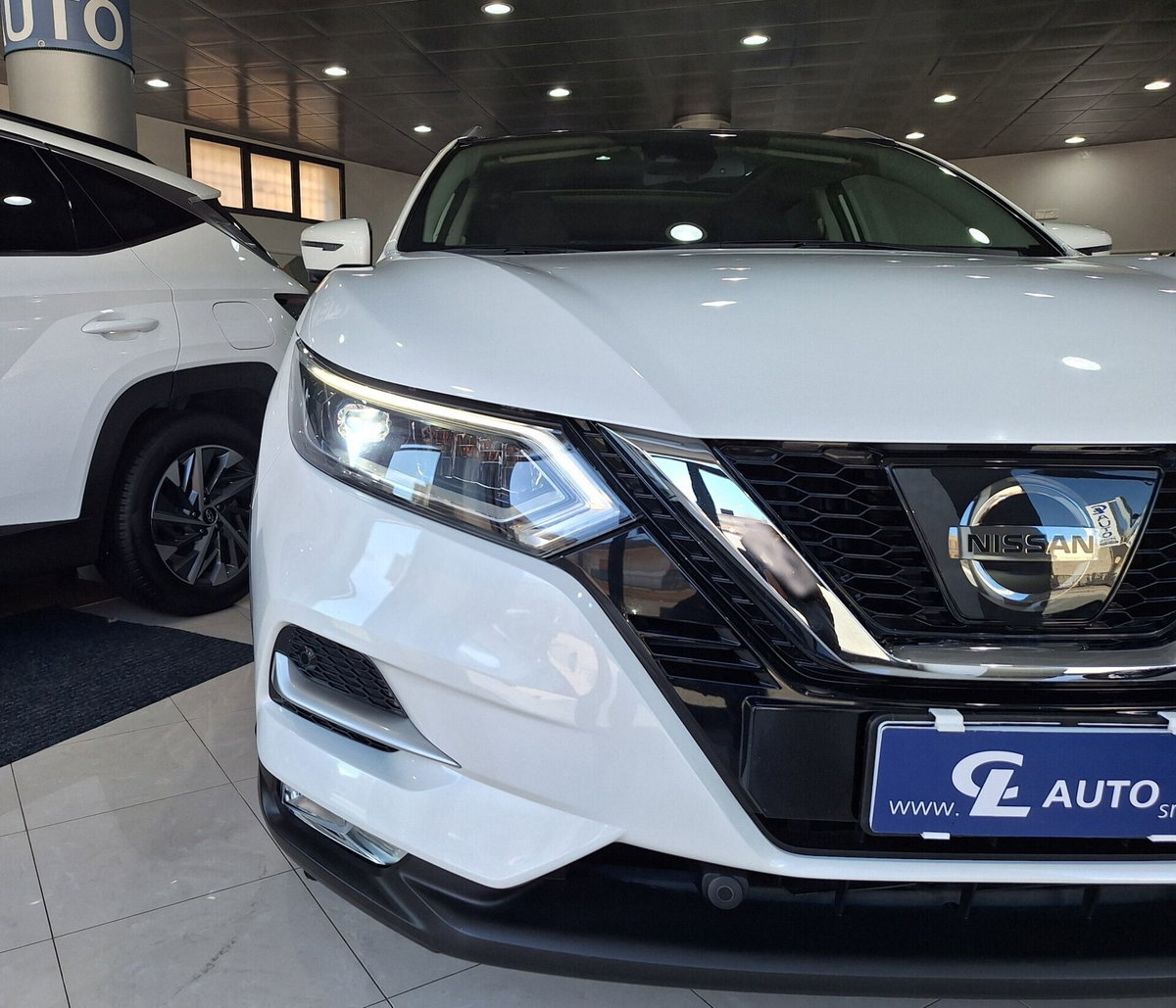 Nissan Qashqai 1.5 dCi Tekna (2)