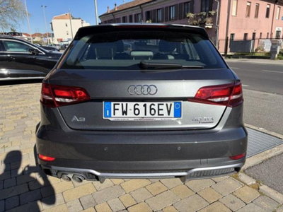 Audi A3 Sportback 40 TDI quattro S tronic Business (4)