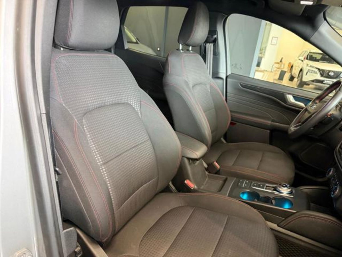 Ford Kuga 1.5 EcoBlue 120 CV aut. 2WD ST-Line X Design (14)
