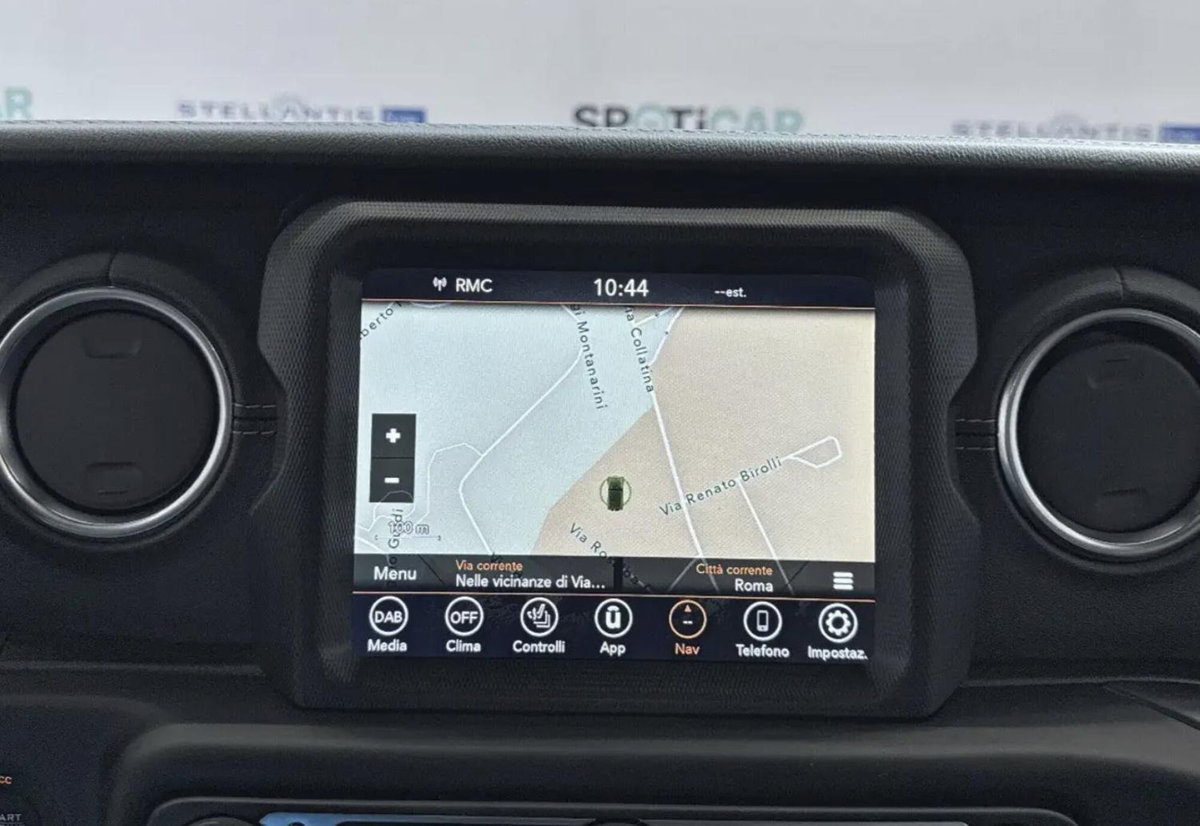 Jeep Wrangler 2.0 Turbo Sahara (11)