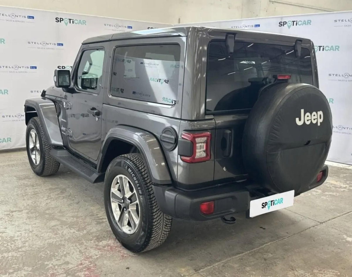 Jeep Wrangler 2.0 Turbo Sahara (5)