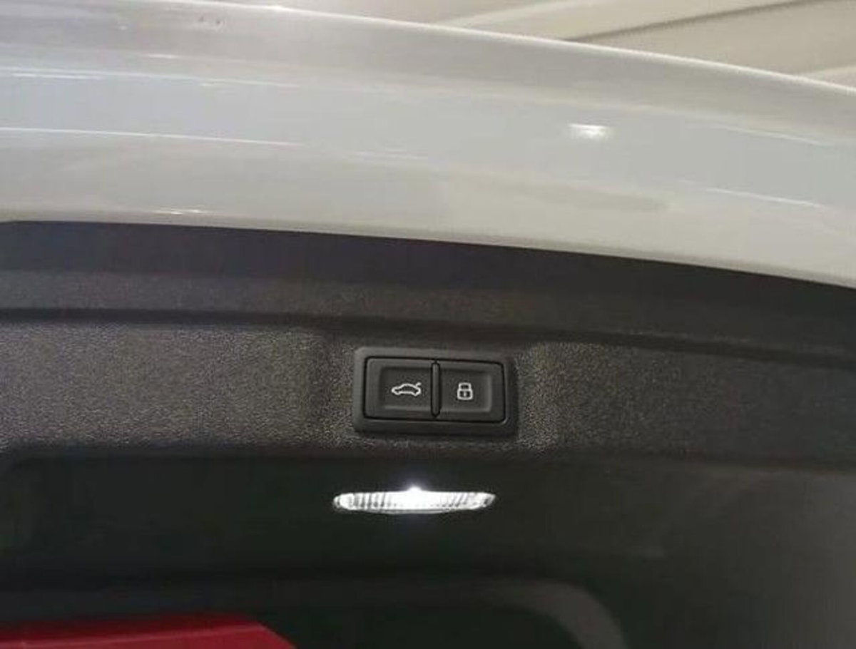 Audi A5 Avant 2.0 tdi mhev+ S line edition 204cv s-tronic (12)