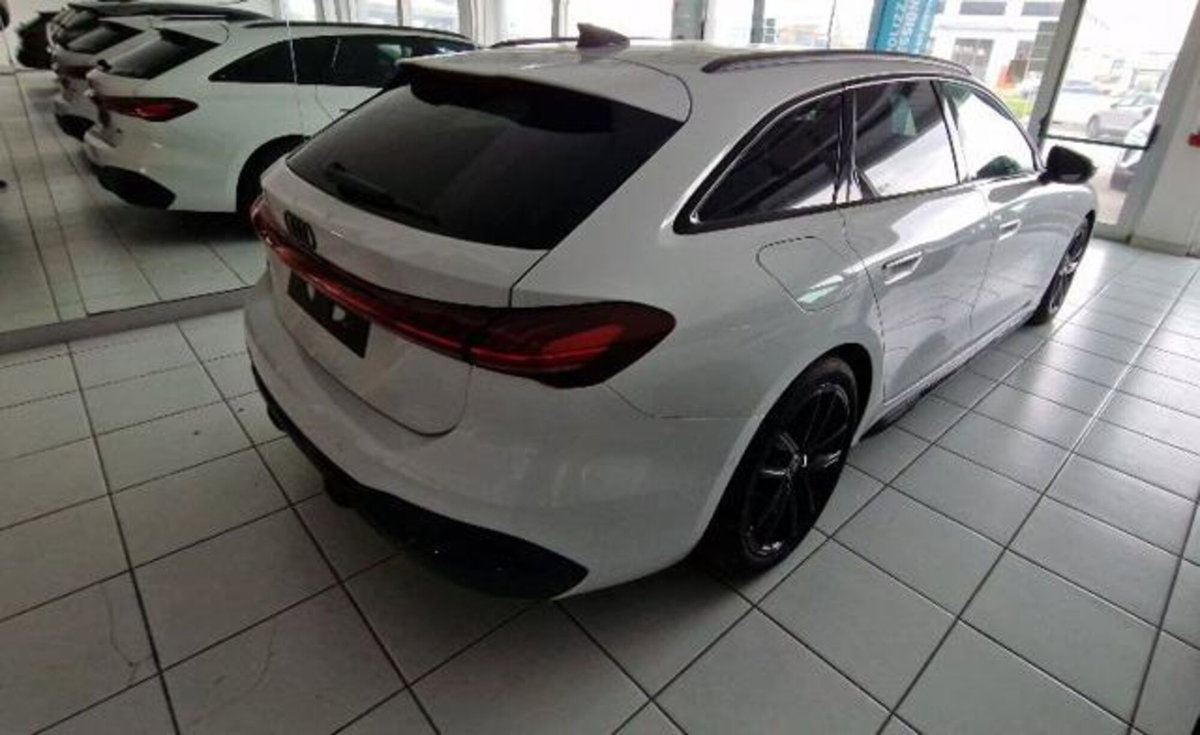 Audi A5 Avant 2.0 tdi mhev+ S line edition 204cv s-tronic (4)