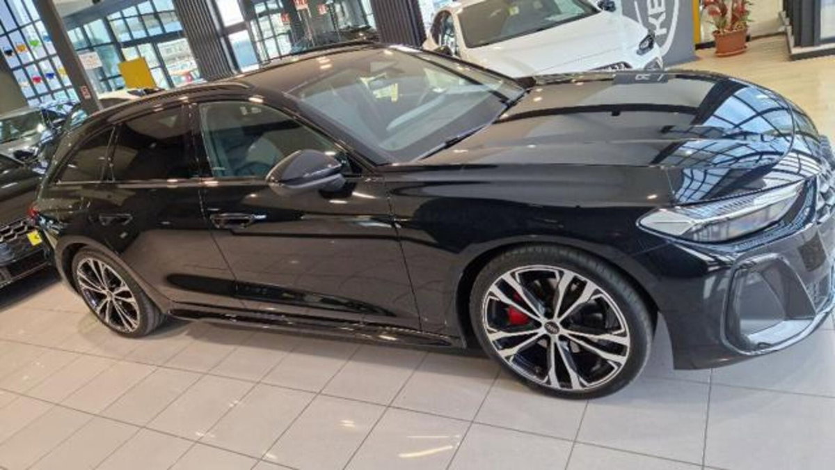 Audi A5 Avant 2.0 tdi mhev+ S line edition 204cv s-tronic (8)