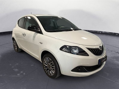 Lancia Ypsilon 1.0 FireFly 5 porte S&S Hybrid Gold Plus (2)