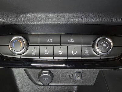 Opel Corsa 1.2 Yes s&s 100cv (16)