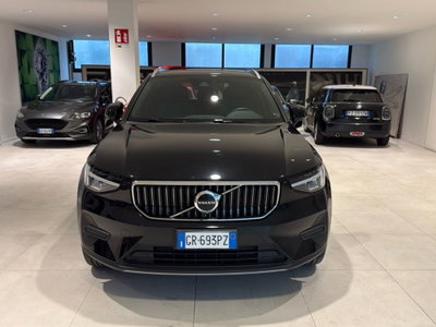 Volvo XC40 T2 automatico Core (17)