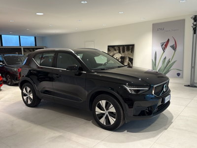 Volvo XC40 T2 automatico Core (2)