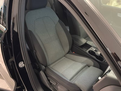 Volvo XC40 T2 automatico Core (5)