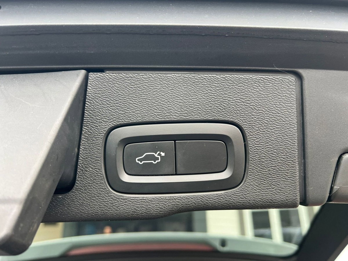 Volvo XC60 D4 Geartronic R-design (18)