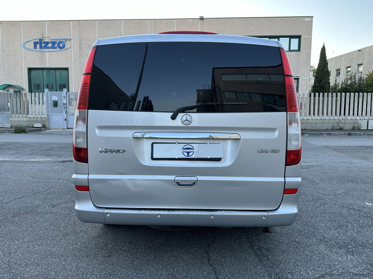 Mercedes-Benz Viano 3.0 CDI NARNIA Trend (5)