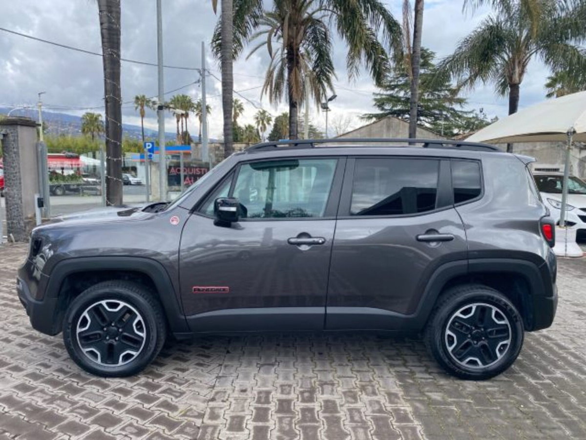 Jeep Renegade 2.0 Mjt 170CV 4WD Active Drive Low Trailhawk (20)