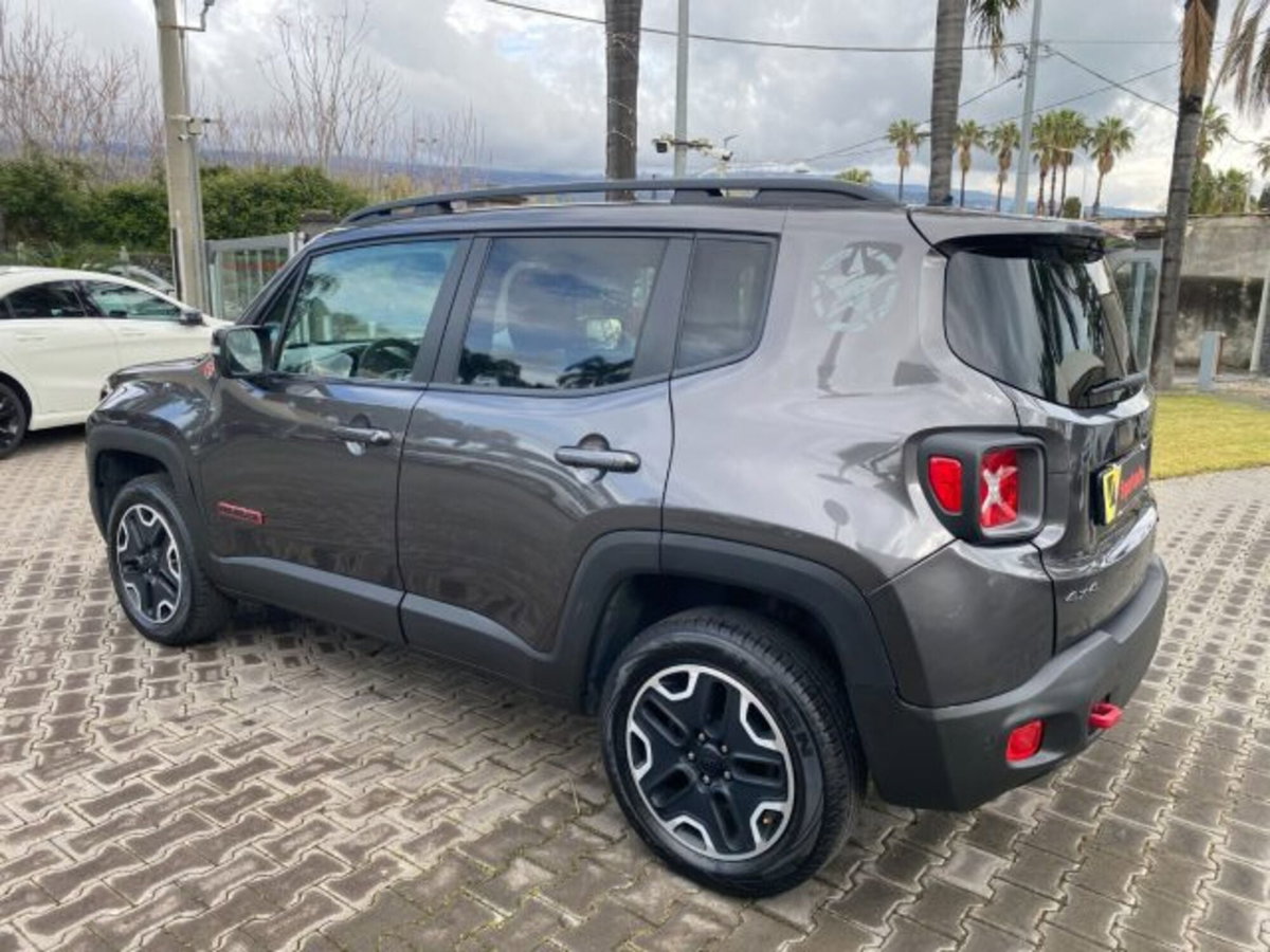 Jeep Renegade 2.0 Mjt 170CV 4WD Active Drive Low Trailhawk (4)