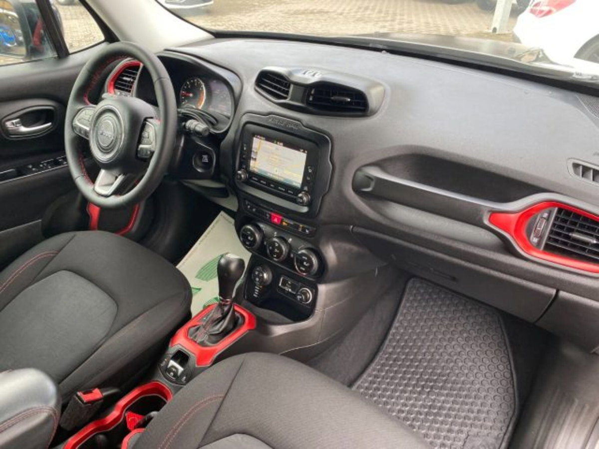 Jeep Renegade 2.0 Mjt 170CV 4WD Active Drive Low Trailhawk (9)