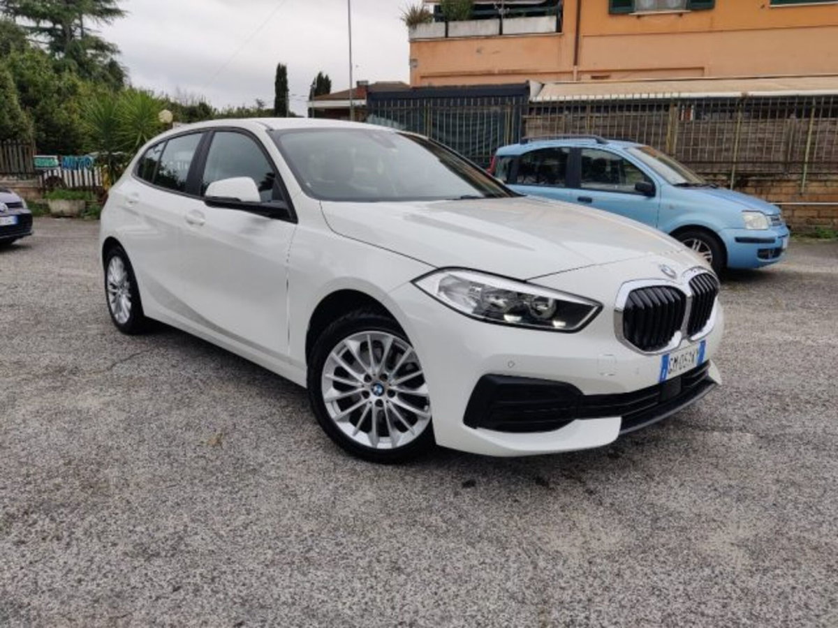 BMW Serie 1 116d 2.0 116CV cat 5 porte Attiva DPF