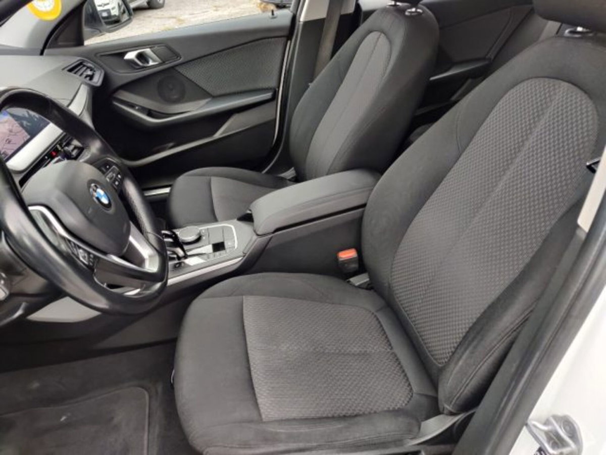 BMW Serie 1 116d 2.0 116CV cat 5 porte Attiva DPF (16)