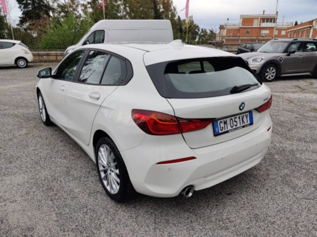 BMW Serie 1 116d 2.0 116CV cat 5 porte Attiva DPF (8)